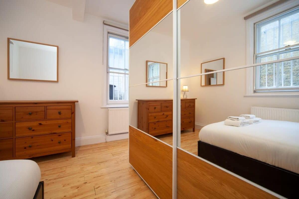 Lovely 2 Bedroom Apartment In Tooting Londra Exterior foto